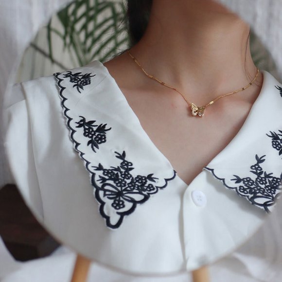 NEW 18K Gold Plated Diamond Butterfly Necklace - Picture 8 of 8